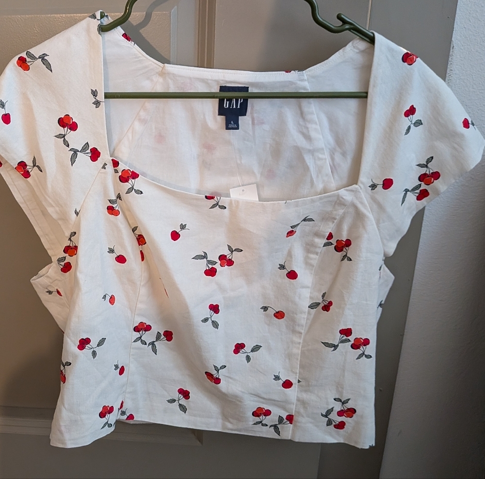 GAP Linen Crop Shell Top with Cherry Print